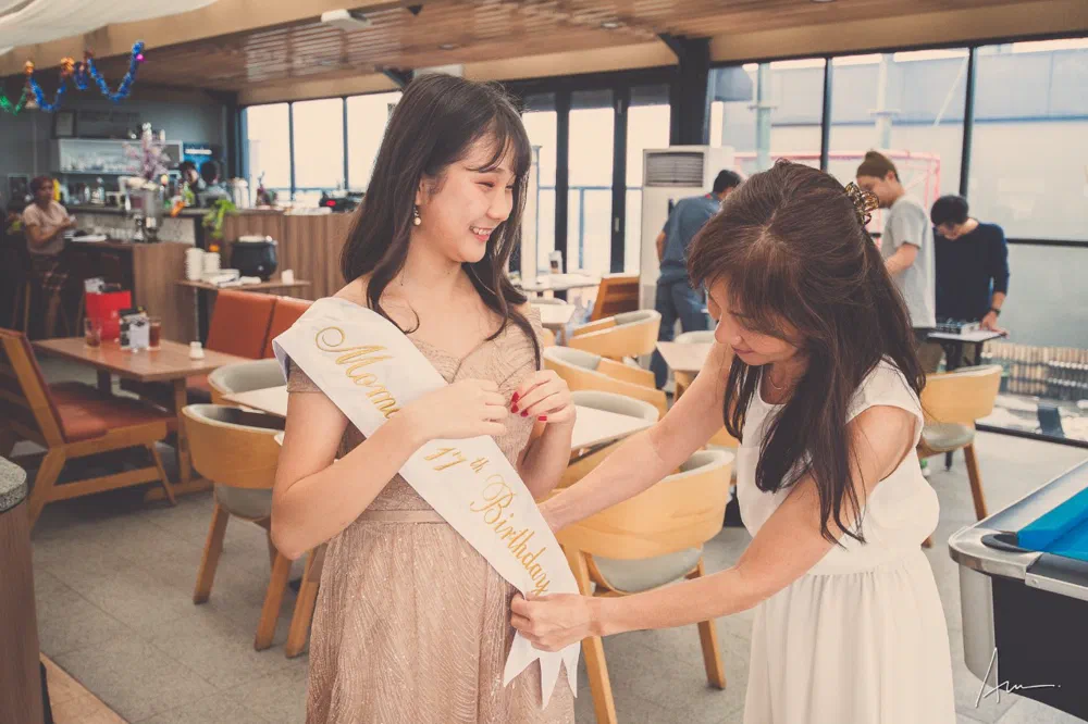 Momo Sweet 17th Birthday